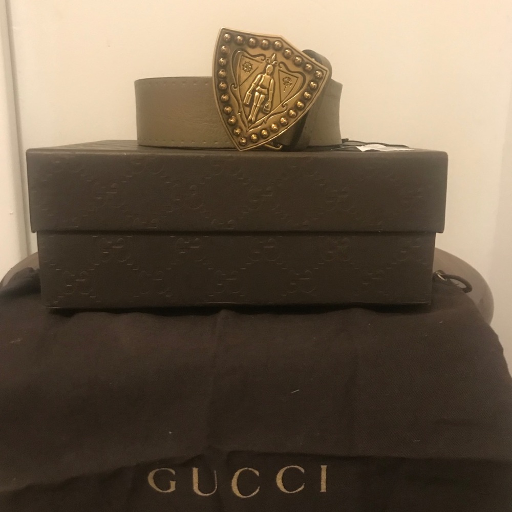 Authentic Tan leather Gucci belt